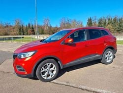 Rot Gebraucht 2019 Renault Kadjar LIMITED Deluxe SUV | 15.600 € (Fairer Preis)