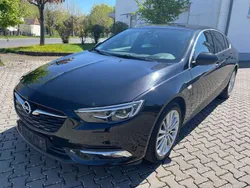 Onyx schwarz Gebraucht 2017 Opel Insignia Dynamic Kleinwagen | 13.990 € (Fairer Preis)