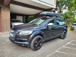 Grau Gebraucht 2007 Audi Q7 SUV | 9.900 € (Guter Preis)