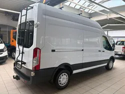 Weiß Gebraucht 2016 Ford Transit Van / Kleinbus | 16.900 € (Fairer Preis)