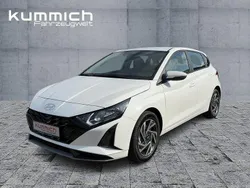 Weiß Neu 2025 Hyundai i20 Trend Limousine | 21.490 € (Fairer Preis)