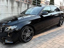Schwarz Gebraucht 2019 Mercedes E220 AMG line Limousine | 24.900 € (Etwas zu teuer)