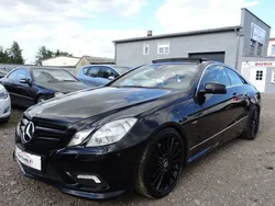 Schwarz Gebraucht 2009 Mercedes E350 AMG line Coupé | 8.490 € (Superpreis)