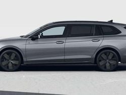 Diabasgrau metallic / da... Neu 2025 VW Passat R-line Kombi | 52.113 € (Guter Preis)