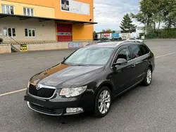 Schwarz Gebraucht 2010 Skoda Superb Kombi | 4.600 € (Superpreis)