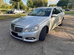 Silber Gebraucht 2010 Mercedes E350 Avantgarde Kombi | 7.700 € (Guter Preis)