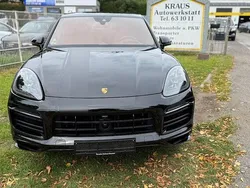 Schwarz Gebraucht 2023 Porsche Cayenne SUV | 111.199 € (Teuer)