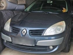 Grau Gebraucht 2006 Renault Scénic II Van / Kleinbus | 1.100 € (Fairer Preis)