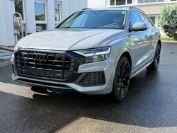 Grau Gebraucht 2023 Audi Q8 Sport SUV | 71.900 € (Fairer Preis)