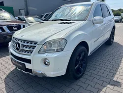 Weiß Gebraucht 2009 Mercedes ML320 AMG SUV | 10.900 € (Fairer Preis)