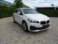 Weiß Gebraucht 2018 BMW 216 Active Tourer Advantage Van / Kleinbus | 14.000 € (Teuer)