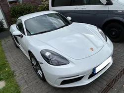 Weiß Gebraucht 2018 Porsche 718 Cayman Coupé | 48.718 € (Superpreis)