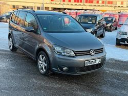 Grau Gebraucht 2011 VW Golf Plus Van / Kleinbus | 8.300 €