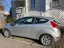 Grau Gebraucht 2009 Ford Fiesta Ghia Limousine | 2.800 € (Superpreis)