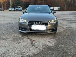 Grau Gebraucht 2014 Audi A3 Ambition Limousine | 9.250 € (Fairer Preis)