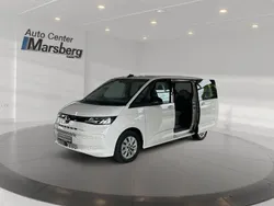 Weiß Gebraucht 2022 VW Multivan Basis Van / Kleinbus | 38.980 € (Superpreis)