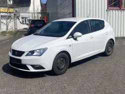 "candy" weiss Gebraucht 2015 Seat Ibiza Stylance Kleinwagen | 6.495 € (Fairer Preis)