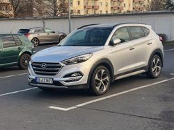 Grau Gebraucht 2018 Hyundai Tucson Passion Plus SUV | 18.500 € (Etwas zu teuer)