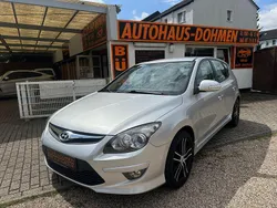 Silber Gebraucht 2012 Hyundai i30 Limousine | 4.880 € (Fairer Preis)