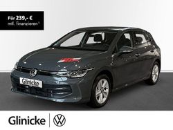 Grau Gebraucht 2024 VW Golf VIII Life Limousine | 23.990 € (Fairer Preis)
