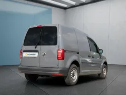 Grau Gebraucht 2020 VW Caddy Van / Kleinbus | 19.049 € (Fairer Preis)