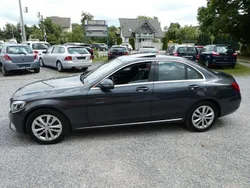 Grau Gebraucht 2016 Mercedes C220 Limousine | 15.999 € (Fairer Preis)