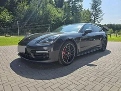 Grau Gebraucht 2018 Porsche Panamera Turbo Sport Turismo Limousine | 58.600 €