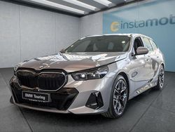 Grau Gebraucht 2025 BMW 520 Kombi | 71.199 €