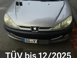 Grau Gebraucht 2002 Peugeot 206 Kleinwagen | 1.500 €