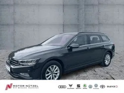 Grau Gebraucht 2022 VW Passat Business Kombi | 19.960 € (Fairer Preis)