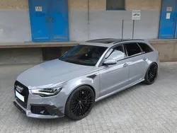 Grau Gebraucht 2015 Audi RS6 Kombi | 64.000 €