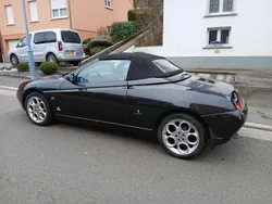 Schwarz Gebraucht 2001 Alfa Romeo Spider Cabrio | 11.000 €