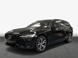 Gebraucht 2023 Volvo V60 Kombi | 34.890 € (Guter Preis)