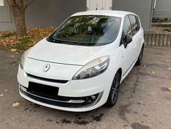 Weiß Gebraucht 2012 Renault Grand Scénic III Van / Kleinbus | 5.199 € (Guter Preis)
