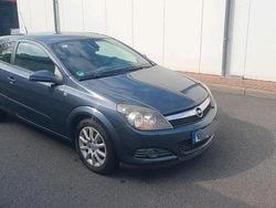 Grau Gebraucht 2009 Opel Astra GTC Coupé | 1.800 € (Fairer Preis)
