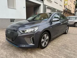 Grau Gebraucht 2019 Hyundai Ioniq Style Limousine | 14.600 € (Fairer Preis)
