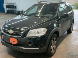 Schwarz Gebraucht 2009 Chevrolet Captiva LS SUV | 5.499 € (Teuer)