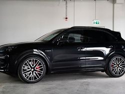 Neu 2025 Porsche Cayenne Turbo SUV | 199.875 €