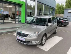 Beige (metallic) Gebraucht 2012 Skoda Roomster Family Kombi | 7.880 € (Fairer Preis)