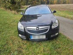 Schwarz Gebraucht 2011 Opel Insignia Innovation Kombi | 3.990 € (Fairer Preis)