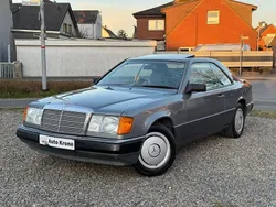 Grau Gebraucht 1989 Mercedes 230 Coupé | 7.290 €