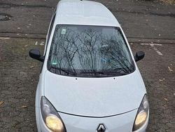 Gebraucht 2011 Renault Twingo Authentique Kleinwagen | 2.500 € (Etwas zu teuer)