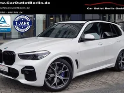 Mineralweiss metallic (a96) Gebraucht 2023 BMW X5 M Sport SUV | 68.750 € (Fairer Preis)