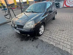 Schwarz Gebraucht 2005 Renault Clio II Limousine | 2.500 €