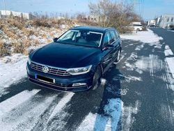 Blau Gebraucht 2016 VW Passat Kombi | 14.000 € (Guter Preis)
