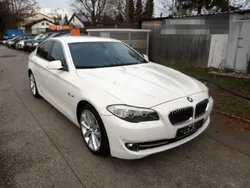 Weiß metallic Gebraucht 2011 BMW 530 Performance Limousine | 20.990 €
