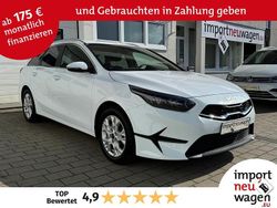 Weiß Gebraucht 2023 Kia Ceed Sportswagon Kombi | 21.890 € (Guter Preis)