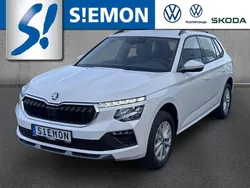 Weiss Neu 2025 Skoda Kamiq Selection SUV | 23.930 € (Fairer Preis)
