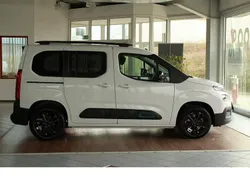 Lackierung weiss icy/typ ausse Gebraucht 2022 Citroën e-Berlingo Shine Van / Kleinbus | 26.900 € (Etwas zu teuer)