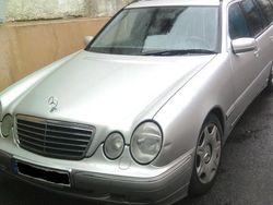 Silber metallic Gebraucht 2000 Mercedes E270 Avantgarde Kombi | 4.999 € (Fairer Preis)